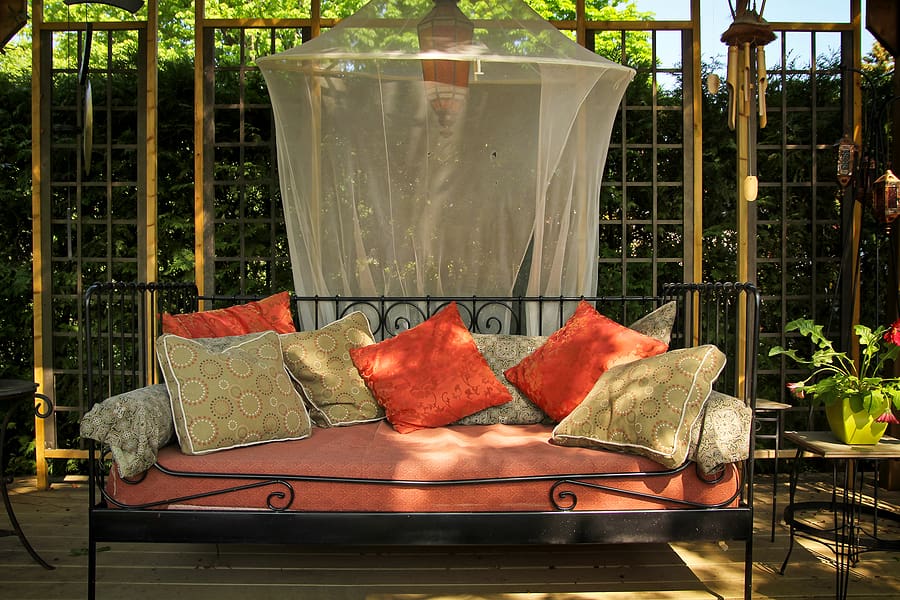 How to Style an Outdoor Bench Seat for a Cozy Patio Look